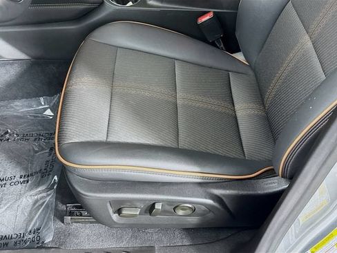 Used 2024 GMC Canyon AT4 w/ Technology Package AWD/4WD image 19