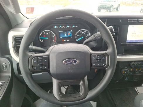 Used 2024 Ford F550 2WD Crew Cab Super Duty image 13