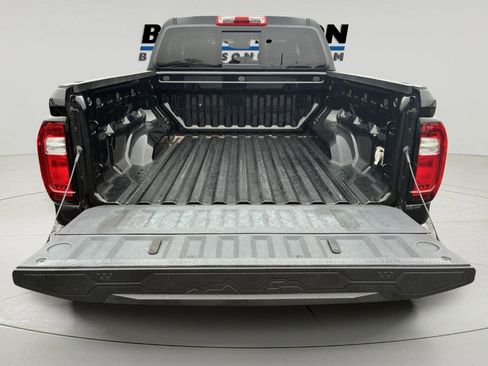 Used 2023 GMC Canyon Elevation w/ Elevation Premium Package AWD/4WD image 9