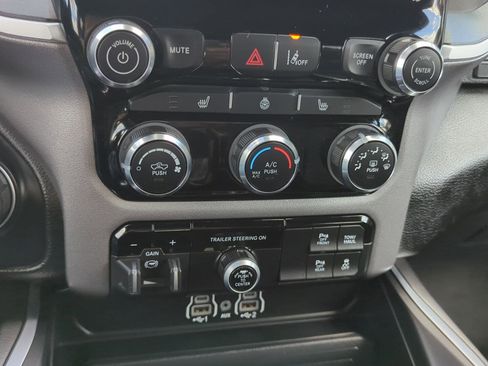 Used 2025 RAM 1500 Big Horn AWD/4WD image 25
