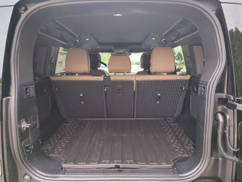 New 2026 Land Rover Defender 110 S AWD/4WD image 16