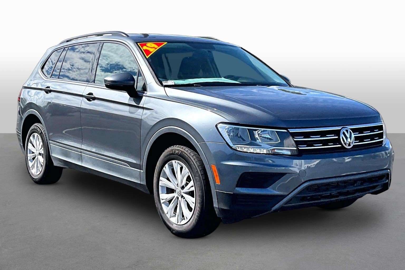 Used 2019 Volkswagen Tiguan S FWD image 10