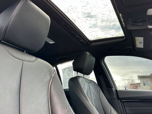 Used 2017 BMW 330i Sedan image 17