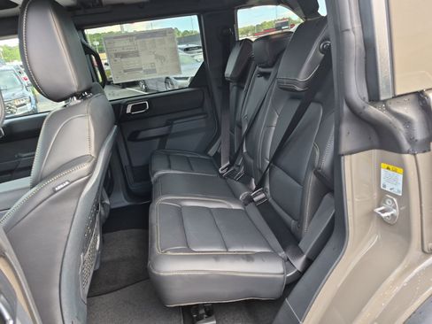 New 2025 Ford Bronco Badlands image 15