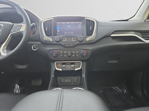 Used 2024 GMC Terrain SLT w/ Elevation Edition image 13