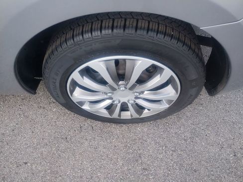 Used 2013 MAZDA MAZDA3 i SV FWD image 11