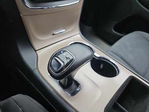 Used 2015 Jeep Grand Cherokee Laredo w/ Quick Order Package 23E AWD/4WD image 27