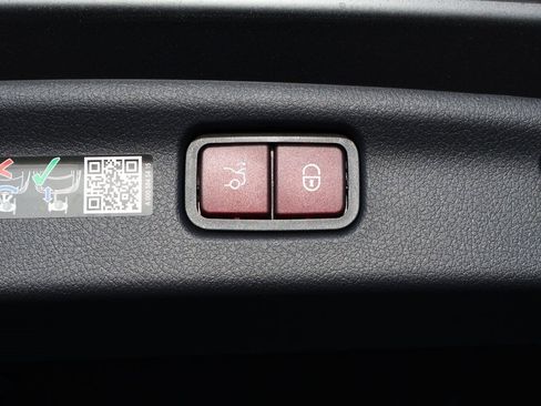 New 2026 Mercedes-Benz C 43 AMG 4MATIC Sedan image 19