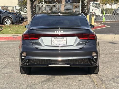 Used 2024 Kia Forte GT-Line w/ GT-Line Premium Package image 5