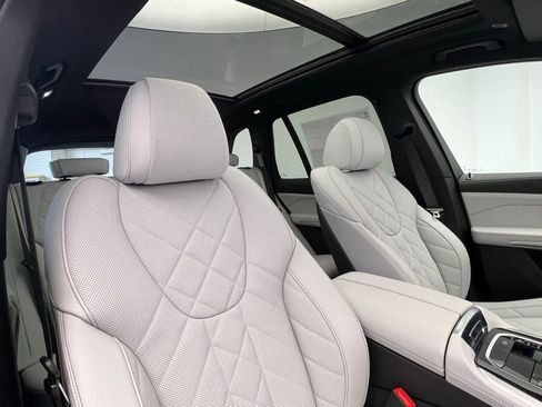 New 2026 BMW X5 xDrive40i w/ M Sport Package image 7