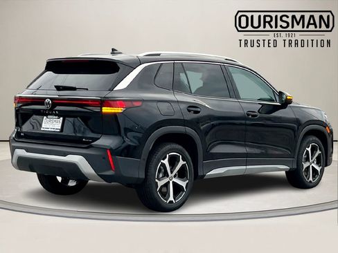 New 2026 Volkswagen Tiguan SE AWD/4WD image 3