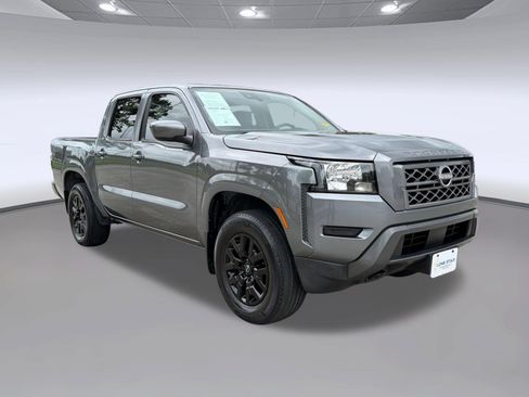 Used 2023 Nissan Frontier SV w/ Tow Package AWD/4WD image 7