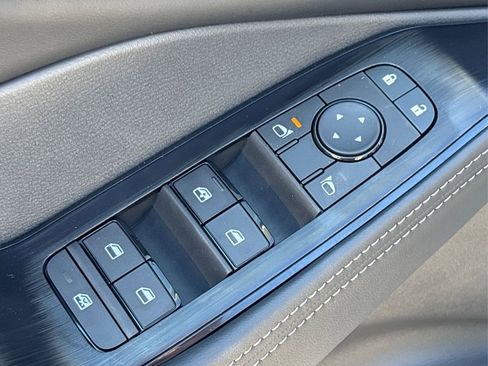 New 2026 Nissan Rogue SV image 33