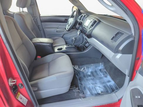 Used 2015 Toyota Tacoma 2WD Access Cab image 22