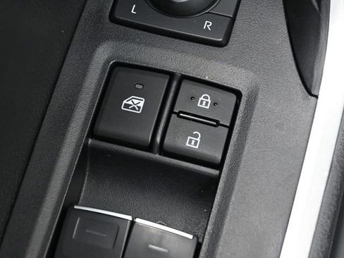 Used 2024 Toyota RAV4 XLE w/ Convenience Package image 13