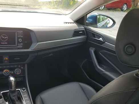 Used 2019 Volkswagen Jetta SE FWD image 21