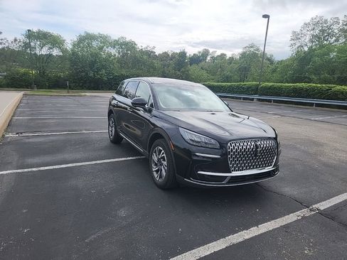Used 2024 Lincoln Corsair AWD w/ Equipment Group 101A image 2