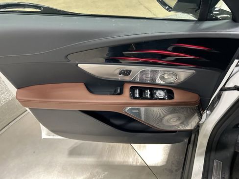 New 2026 Lincoln Nautilus Reserve image 12