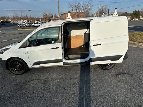 Used 2016 Ford Transit Connect XL image 9
