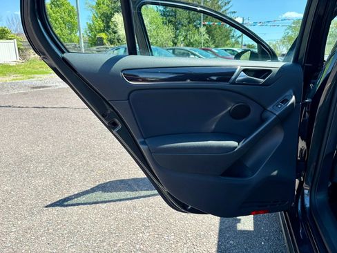 Used 2012 Volkswagen GTI 4-Door FWD image 12