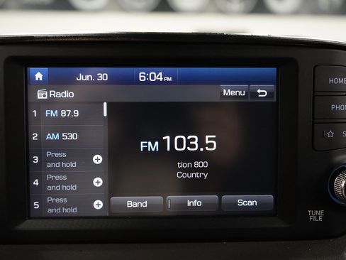 Used 2019 Hyundai Santa Fe SE FWD image 13