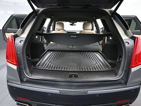Used 2019 Cadillac XT5 AWD image 29