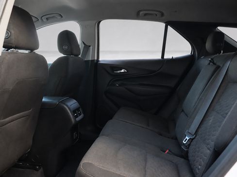 Used 2020 Chevrolet Equinox LT w/ Driver Convenience Package FWD image 17