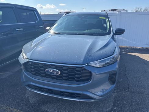 Used 2024 Ford Escape ST-Line w/ Tech Pack #1 image 10