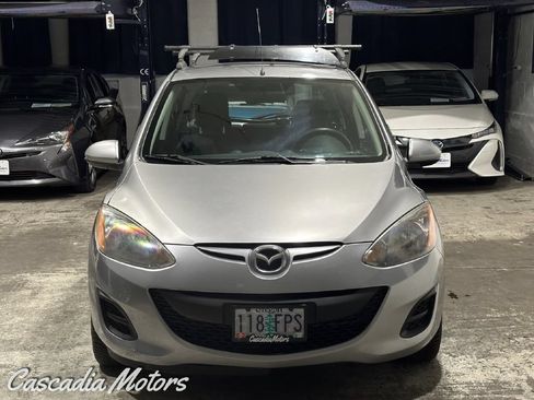 Used 2011 MAZDA MAZDA2 Sport FWD image 4