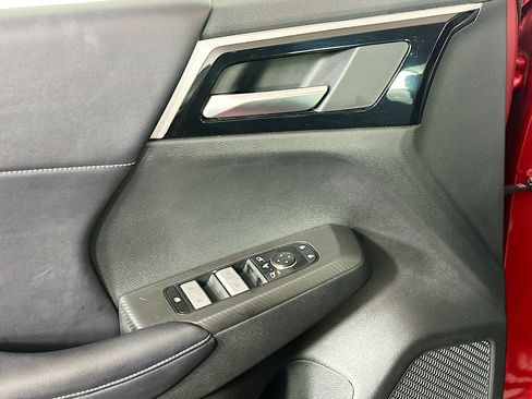 Used 2024 Mitsubishi Outlander SE image 15