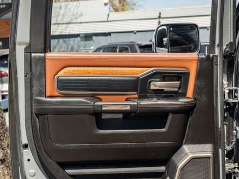 Used 2019 RAM 2500 Limited image 32