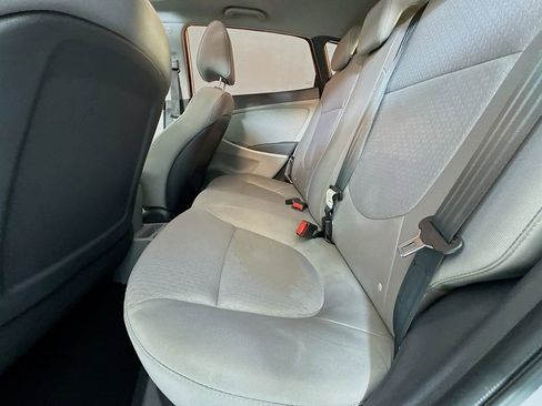 Used 2014 Hyundai Accent SE w/ Option Group 3 image 29