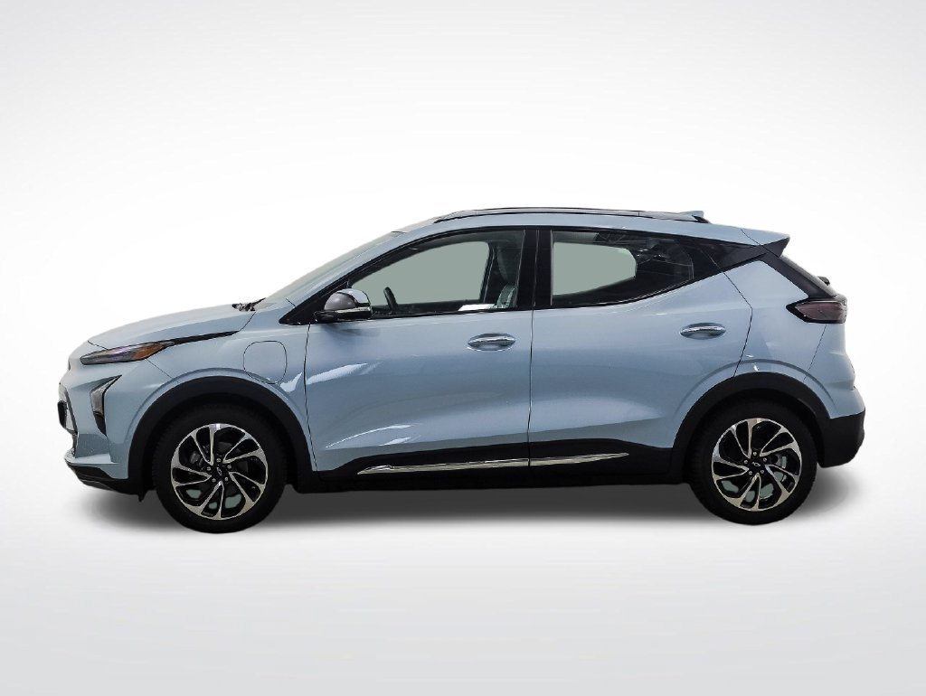 Used 2023 Chevrolet Bolt EUV Premier w/ Super Cruise Package FWD image 2