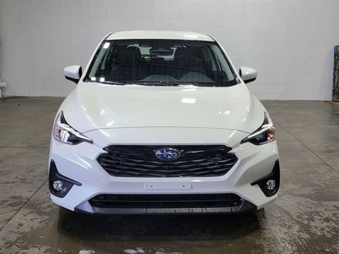 Used 2025 Subaru Impreza 2.0i Sport image 3