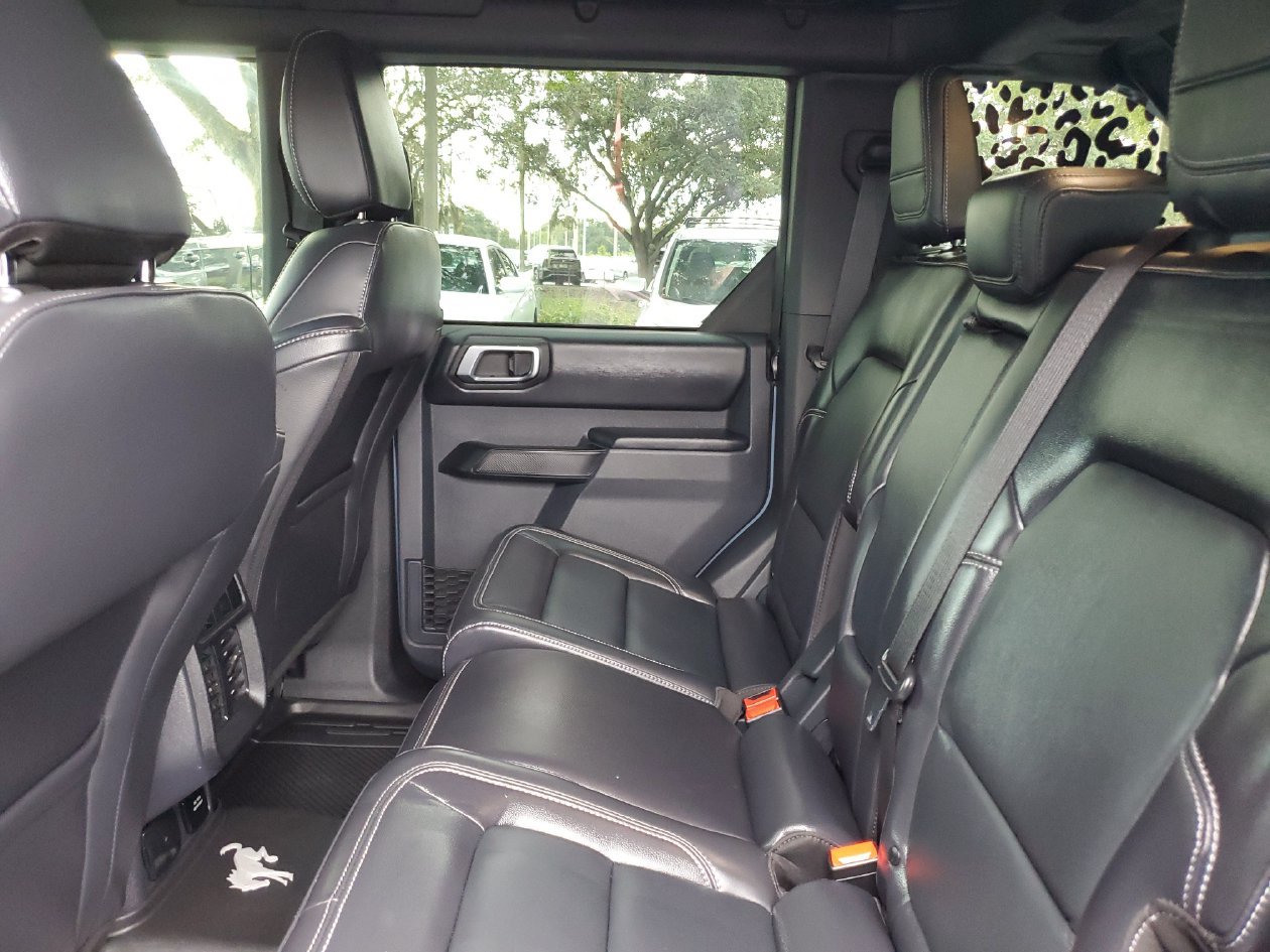 Used 2025 Ford Bronco Outer Banks AWD/4WD image 10