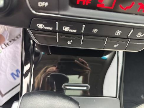 Used 2020 Kia Sorento SX image 30