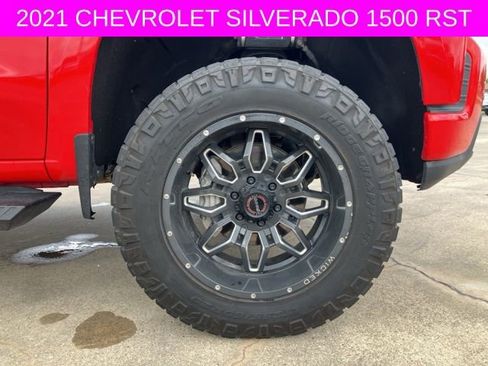 Used 2021 Chevrolet Silverado 1500 RST AWD/4WD image 10