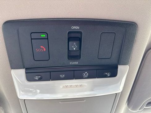 Used 2023 Nissan Altima 2.5 SR w/ SR Premium Package FWD image 14