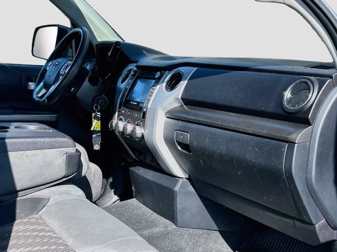Used 2018 Toyota Tundra SR5 AWD/4WD image 13