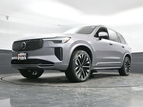 New 2026 Volvo XC90 B5 Plus w/ Protection Package AWD/4WD image 40