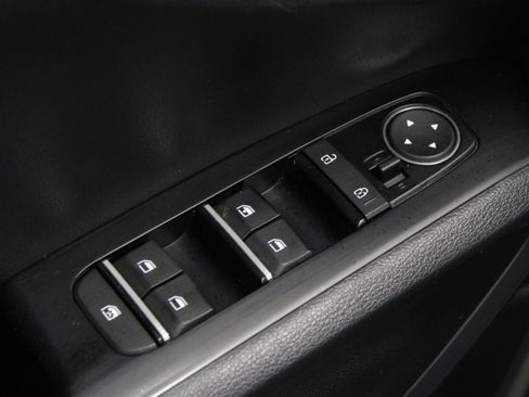 Used 2020 Kia Soul S FWD image 4