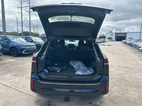 New 2026 Volkswagen Tiguan SE R-Line FWD image 49
