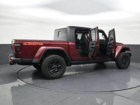Used 2021 Jeep Gladiator Mojave AWD/4WD image 25