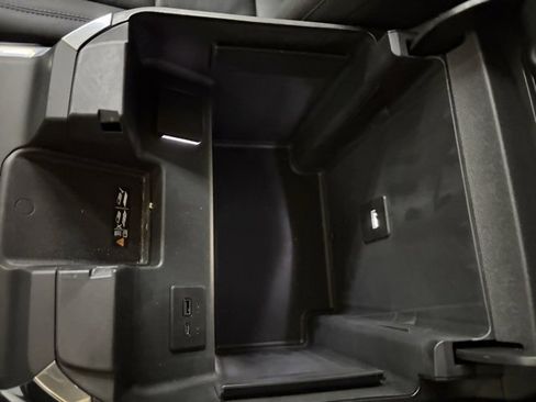 Used 2025 GMC Sierra 2500 SLT w/ SLT Premium Package image 63