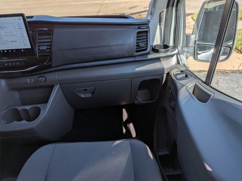 Used 2025 Ford Transit 350 XLT image 19