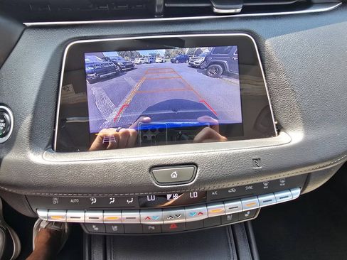 Used 2019 Cadillac XT4 Premium Luxury FWD image 22