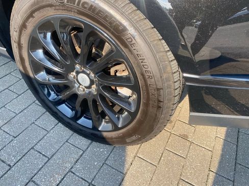 Used 2019 Land Rover Range Rover HSE AWD/4WD image 17