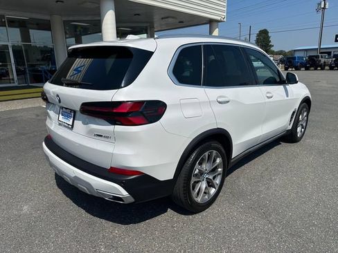Used 2025 BMW X5 xDrive40i AWD/4WD image 2