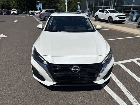 New 2025 Nissan Altima 2.5 SL image 2