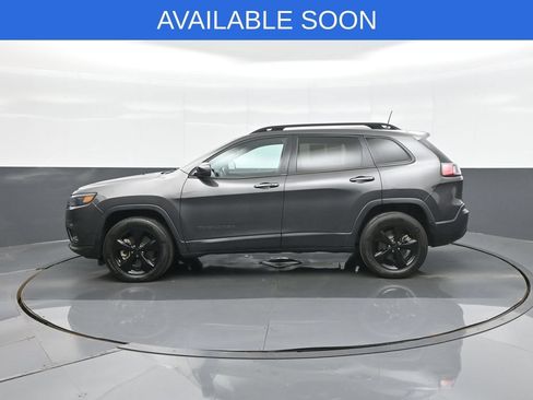 Used 2021 Jeep Cherokee Latitude Plus AWD/4WD image 4